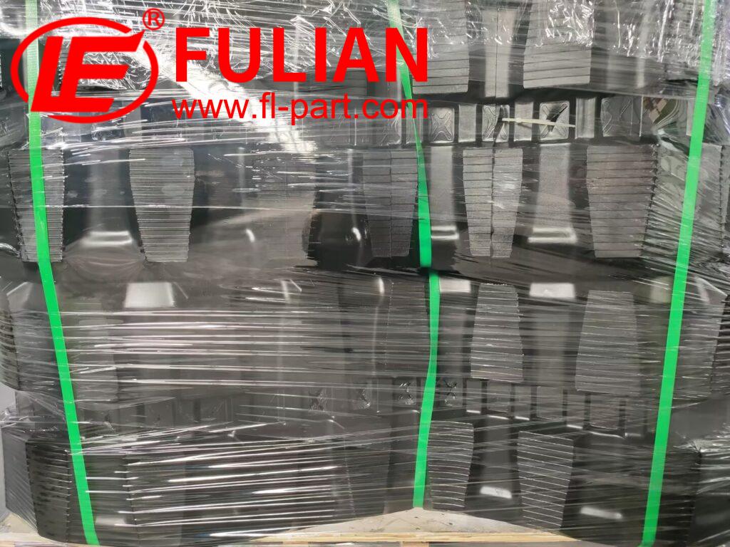 to australia, 300 52.5w 84 rubber tracks shipped (3)
